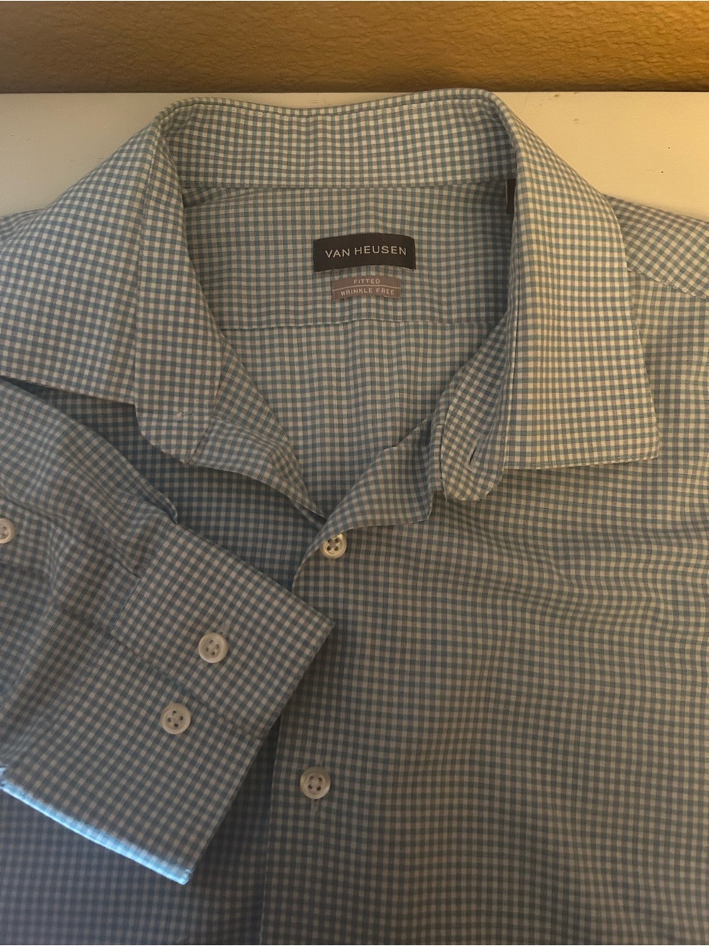 Van Heusen button down size XL
